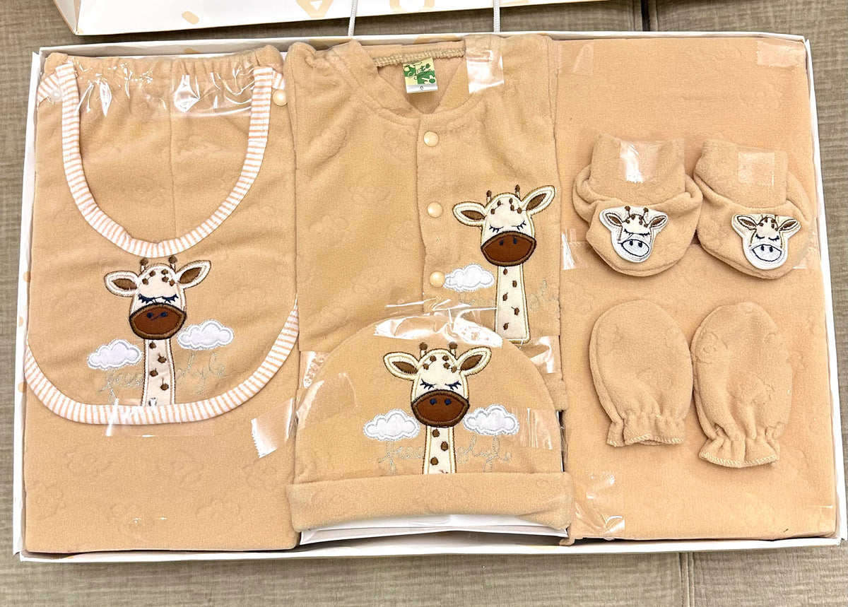 10-Piece Newborn Baby Gift Set | Shirt, Pyjama, Cap & Baby Essentials 🎁